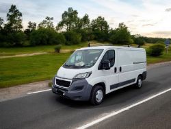 2015 (64 PLATE) PEUGEOT BOXER 333 MWB 2.2L DIESEL VAN >>--NO VAT ON HAMMER--<<