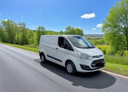 2014/64 FORD TRANSIT CUSTOM 270 TREND 2.2 TDCI 125BHP PANEL VAN >>--NO VAT ON HAMMER--<<