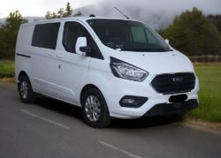 2021/21 REG FORD TRANSIT CUSTOM LIMITED CREWVAN 2.0 TDCI 130PS AUTO – 6 SEATER