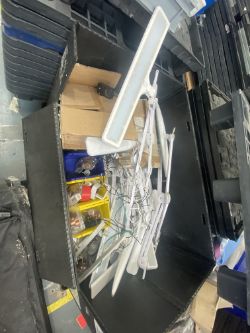 PALLET OF MIXED WORK BENCH LIGHTING
