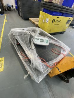 BRAND NEW COMMERCIAL WEIGHING SCALES