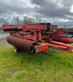 2004 QUIVOGNE 12.3M FOLDING ROLLERS