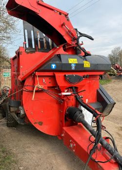 2019 KUHN PRIMOR 3570M STRAW CHOPPER