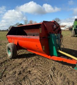 KVERNELAND DK650 DUNG SPREADER