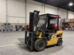 CAT LIFT TRUCKS LPG FORKLIFT - 2017 MODEL - GP35NT