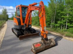 2017 DOOSAN DX27Z 2.7 TONNE EXCAVATOR DIGGER