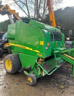 JOHN DEERE 568 MULTI-CROP ROUND BALER