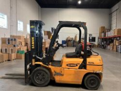 SAMUK LPG FORKLIFT - 2009 MODEL - R25L
