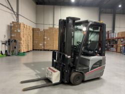 **(INCLUDES CHARGER)** NISSAN ELECTRIC 3-WHEEL FORKLIFT - 2010 MODEL - S1N1L13Q