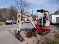 2016 TAKEUCHI TB216 1.7 TONNE MINI EXCAVATOR