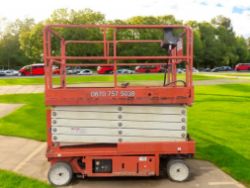 SNORKEL S3246E ELECTRIC SCISSOR LIFT – 2015 – 12M – 404 HOURS