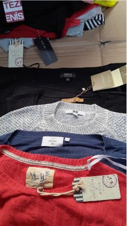 X40 BRANDED WOMENS JUMPERS & KNITWEAR