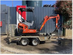 2017 KUBOTA KX015-4 1.5T MINI EXCAVATOR WITH CANOPY & TRAILER – 2,357 HOURS
