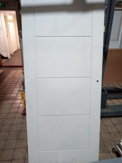 TOOLS & BUILDING RELATED PALLET CLEARANCE INCLUDING BATHS, CEILING TILES, VALVES, PIPES etc Ends -Thurs 20th March 11am