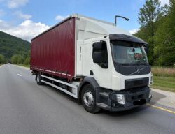 2017 (67) VOLVO FL 18 TON SLEEPER CAB CURTAINSIDER WITH TUCK