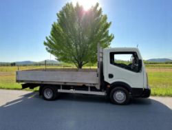 **(ONLY 86K MILEAGE)** 2009 NISSAN CABSTAR 35 13 DCI TRW LWB 2488CC >>--NO VAT ON HAMMER--<<