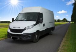 2021 IVECO DAILY MWB PANEL VAN – 2.3 MULTIJET – EURO 6 – 6-SPEED MANUAL – 1 OWNER