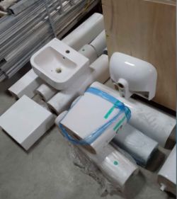 MIXED BATHROOM CERAMICS JOBLOT BASIN CISTERN PEDESTAL