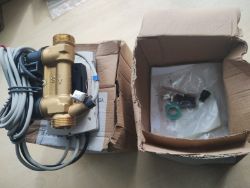 JOBLOT OF 2- B METERS HYDROSONIS HEAT & COOLING ENERGY METERS 3/4
