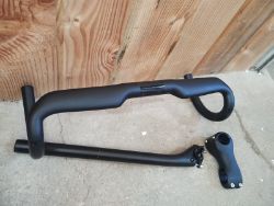 ROAD BIKE INNER ROUTING ULTRA LIGHT INTEGRATED CURVED HANDLE - NEW 3PSC - BLACK
