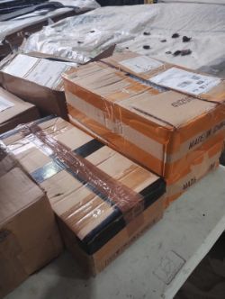JOBLOT OF 12X CAR TOUCHSCREEN STEREOS – TOP SPEC, FULL KITS, FITS MANY CARS – BRAND NEW IN BOXES.