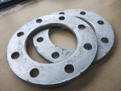 HEAVY DUTY METAL FLANGE PLATES JOBLOT OF 2 - 220MM WIDE -125MM CENTRE HOLE -15MM THICK - NEW