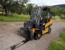 JCB TELETRUK TLT30G – 2013 – 3T LPG TELEHANDLER FORKLIFT
