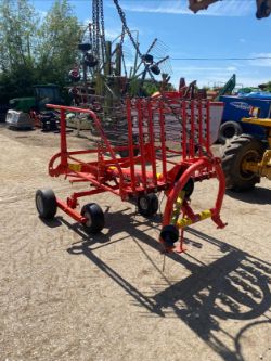 KUHN GA3201 SINGLE ROTOR RAKE