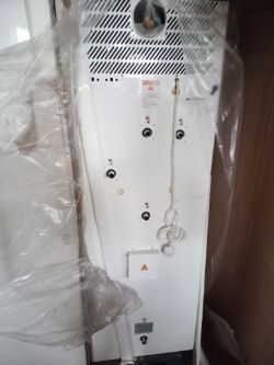 CAPSOLAR CST HOT WATER BOILER COMPATIBLE WITH SOLAR PANELS - APPEARS BRAND NEW