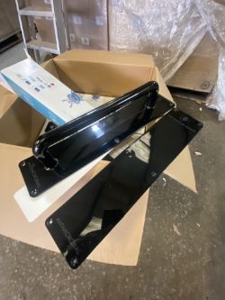 PALLET OF BRAND NEW DOOR HANDLES