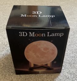 40 X BRAND NEW CHILDREN'S MOON LAMP WITH PAINTING KIT & APRON