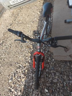 BIKECYCLES CHILDREN BIKE CUSTOMER RETURN VGD NO BOX