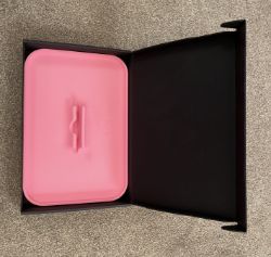 100 X BRAND NEW SLYK PREMIUM BATHROOM PHONE/TABLET HOLDER STAND RRP £ 4,500.00