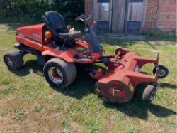 KUBOTA F2560 HYDROSTATIC LAWN MOWER – 4WD – DIESEL – TRIMAX 135 FLAIL DECK
