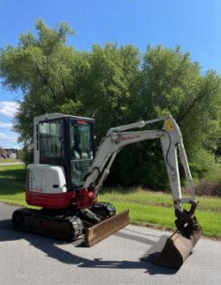 2019 TAKEUCHI TB23R MINI DIGGER – 2.7 TON EXCAVATOR