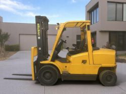 2000 HYSTER H4.00XM DIESEL FORKLIFT – 4,000KG CAPACITY – 5,000 HOURS – STANDARD MAST