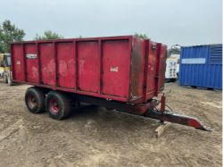 8-TON GRAIN/MUCK TRAILER – TWIN TIPPING RAMS