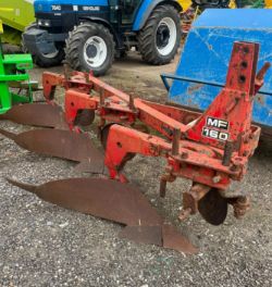 MASSEY FERGUSON 160, 3 FURROW PLOUGH