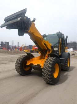 CB TM320S WHEELED LOADER