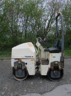 2010 TEREX TV800 VIBRATING ROLLER