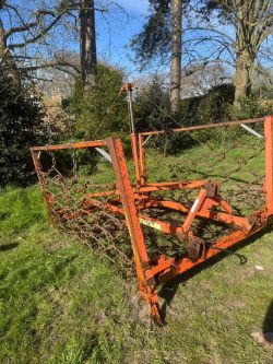 PARMITER HYDRAULIC FOLDING CHAIN HARROWS (NO VAT ON HAMMER)