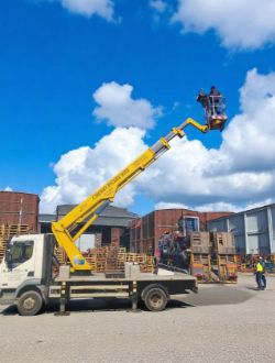 2003 DAF 45 150 TRUCK WAGON WITH 22 METRE BRONTO SKYLIFT ACCESS PLATFORM