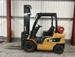 CAT LIFT TRUCKS GP25N LPG FORKLIFT (2013)