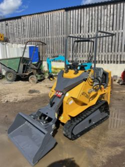 UNUSED BISONTEK BT360 TRACKED SKIDSTEER LOADER – 2025