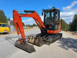 2015 KUBOTA KX61-3 2.6 TONNE EXCAVATOR