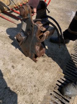 HYDRAULIC QUICK HITCH FOR EXCAVATOR DIGGER – 45 MM PINS