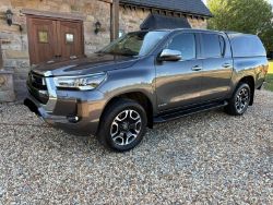 **SPECIAL CLEARANCE** 2021 TOYOTA HILUX INVINCIBLE D-4D 4WD AUTOMATIC – DOUBLE CAB PICKUP