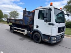 2010 MAN TGL 7.150 HOOK LOADER TRUCK – PALFINGER PK6500 CRANE – 3 X BINS – AUTOMATIC