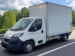2019/68 PEUGEOT BOXER 2.0 BLUEHDI 130 BOX VAN WITH TAIL LIFT **(ONLY 84K MILEAGE)**