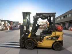 CAT GP25NT LPG FORKLIFT | 2,500KG CAPACITY